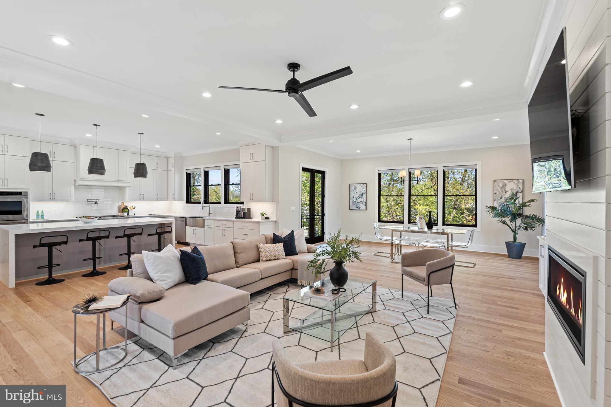 ROSEMONT - Residential