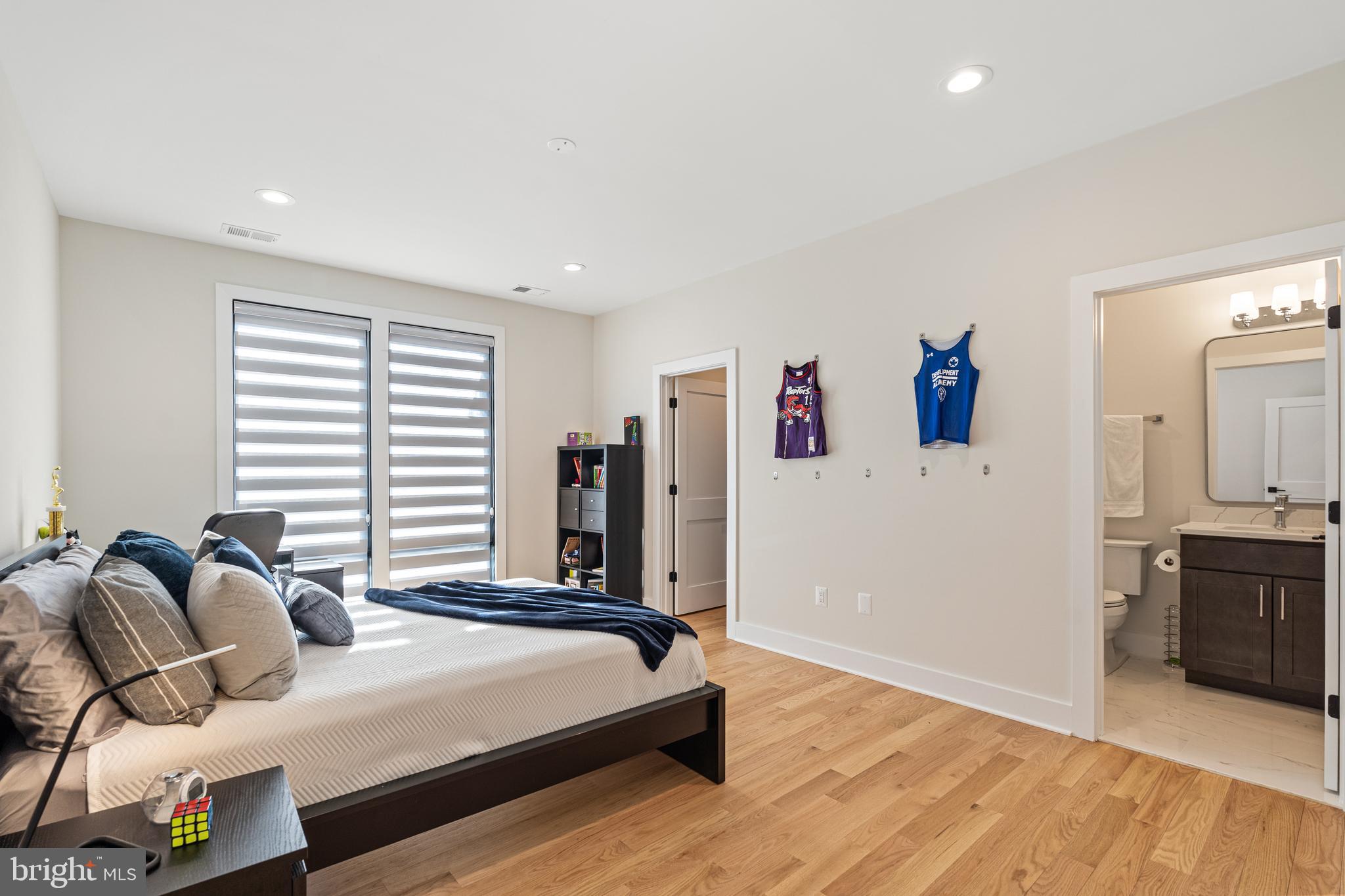 ROSEMONT - Residential