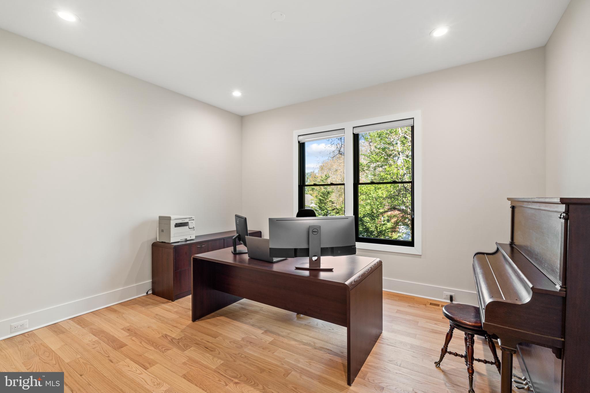 ROSEMONT - Residential