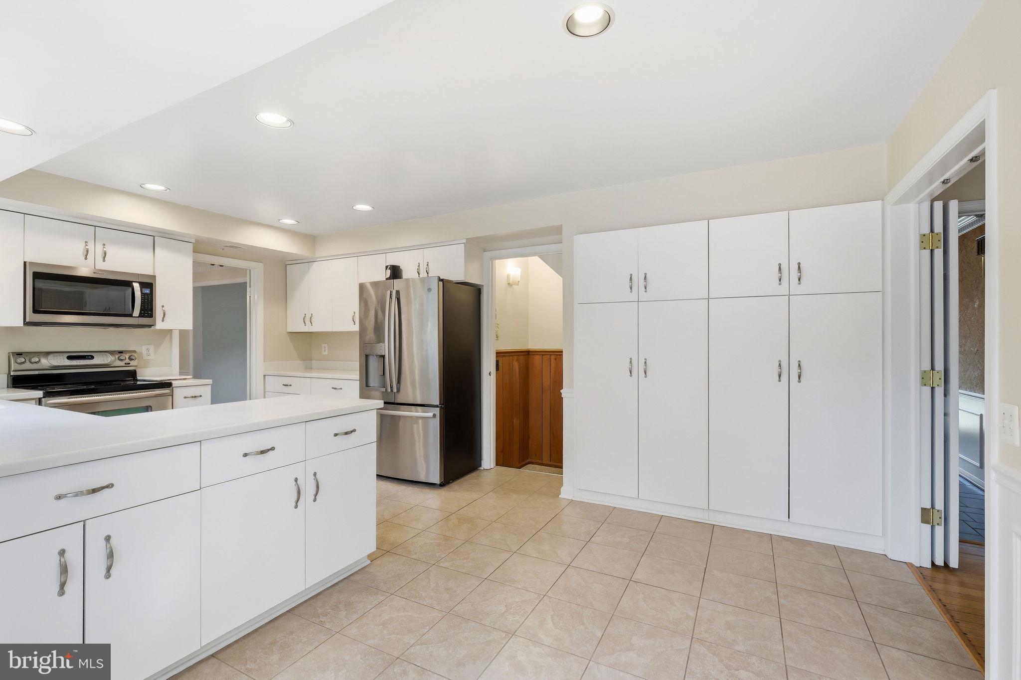 FOX HILLS WEST - Residential