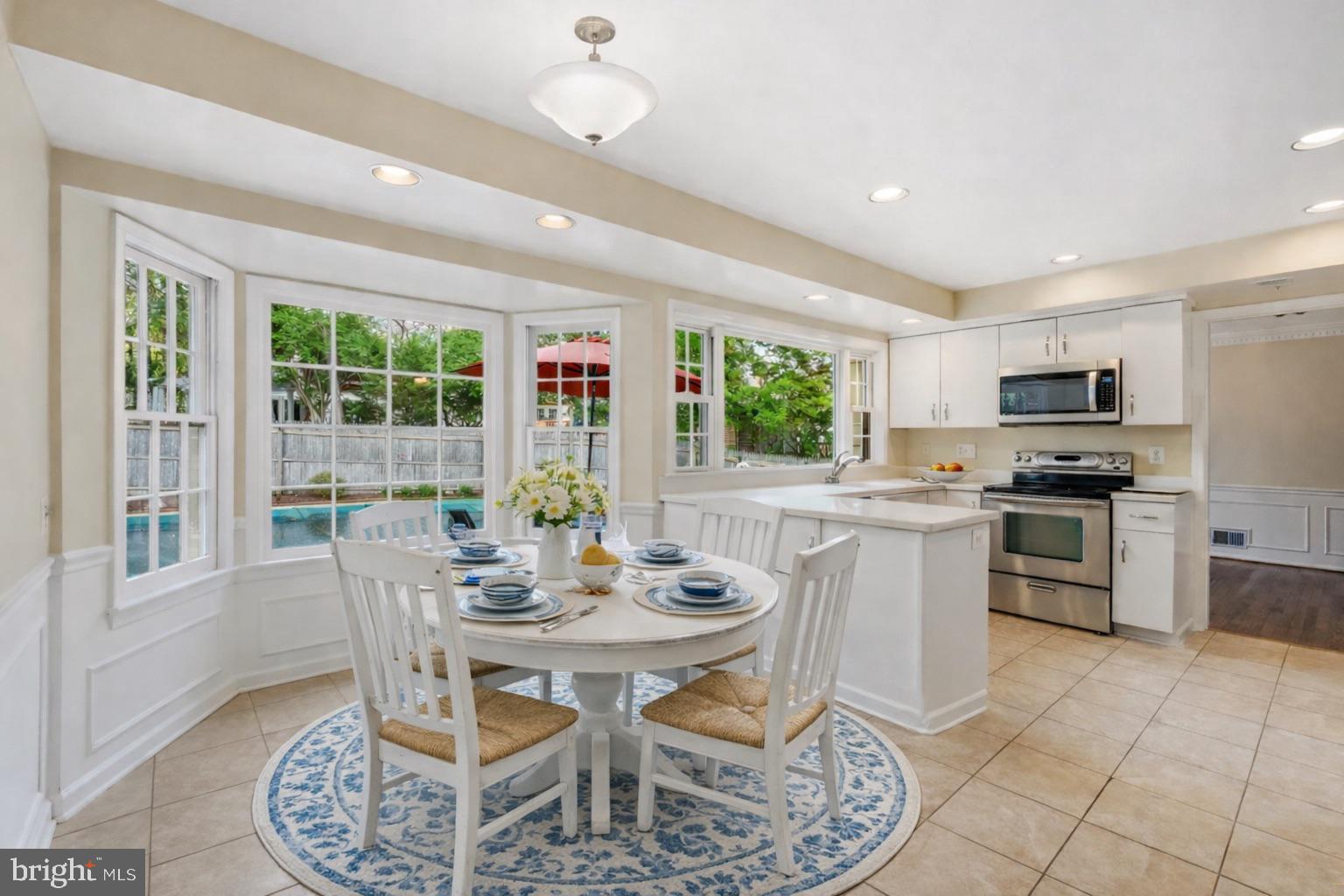 FOX HILLS WEST - Residential