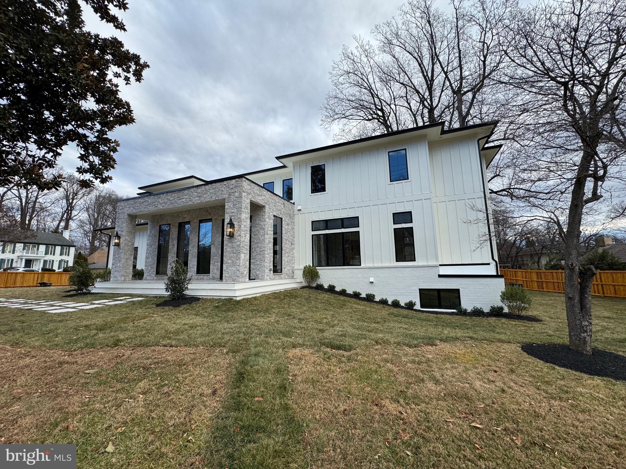 KENWOOD PARK - Residential