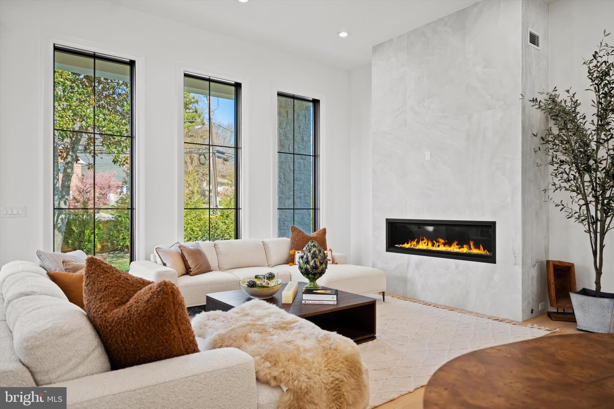 KENWOOD PARK - Residential