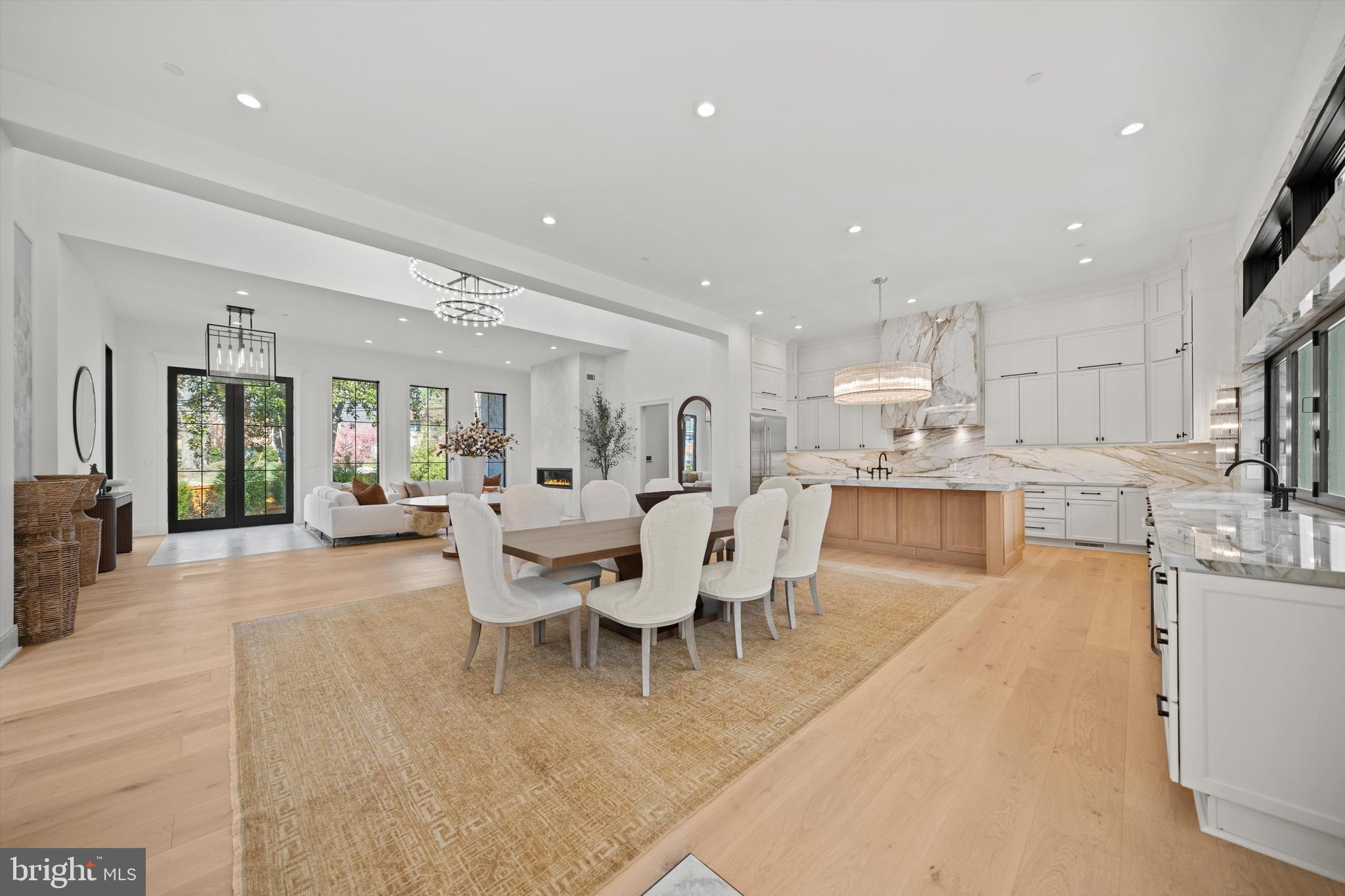 KENWOOD PARK - Residential