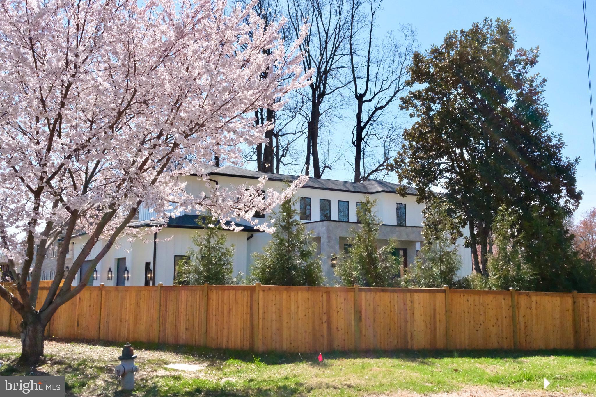 KENWOOD PARK - Residential