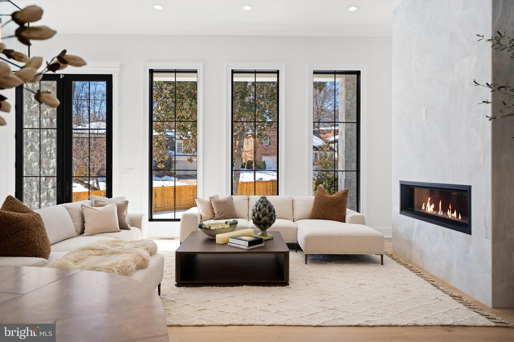 KENWOOD PARK - Residential