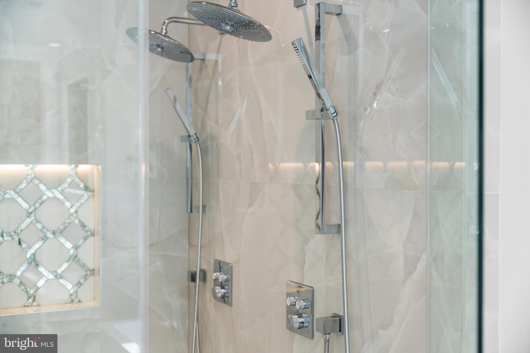 KENWOOD PARK - Residential