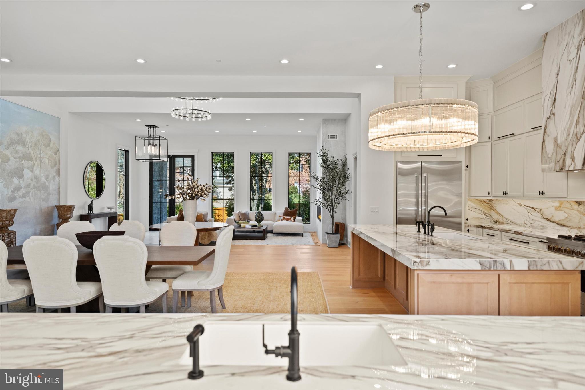 KENWOOD PARK - Residential