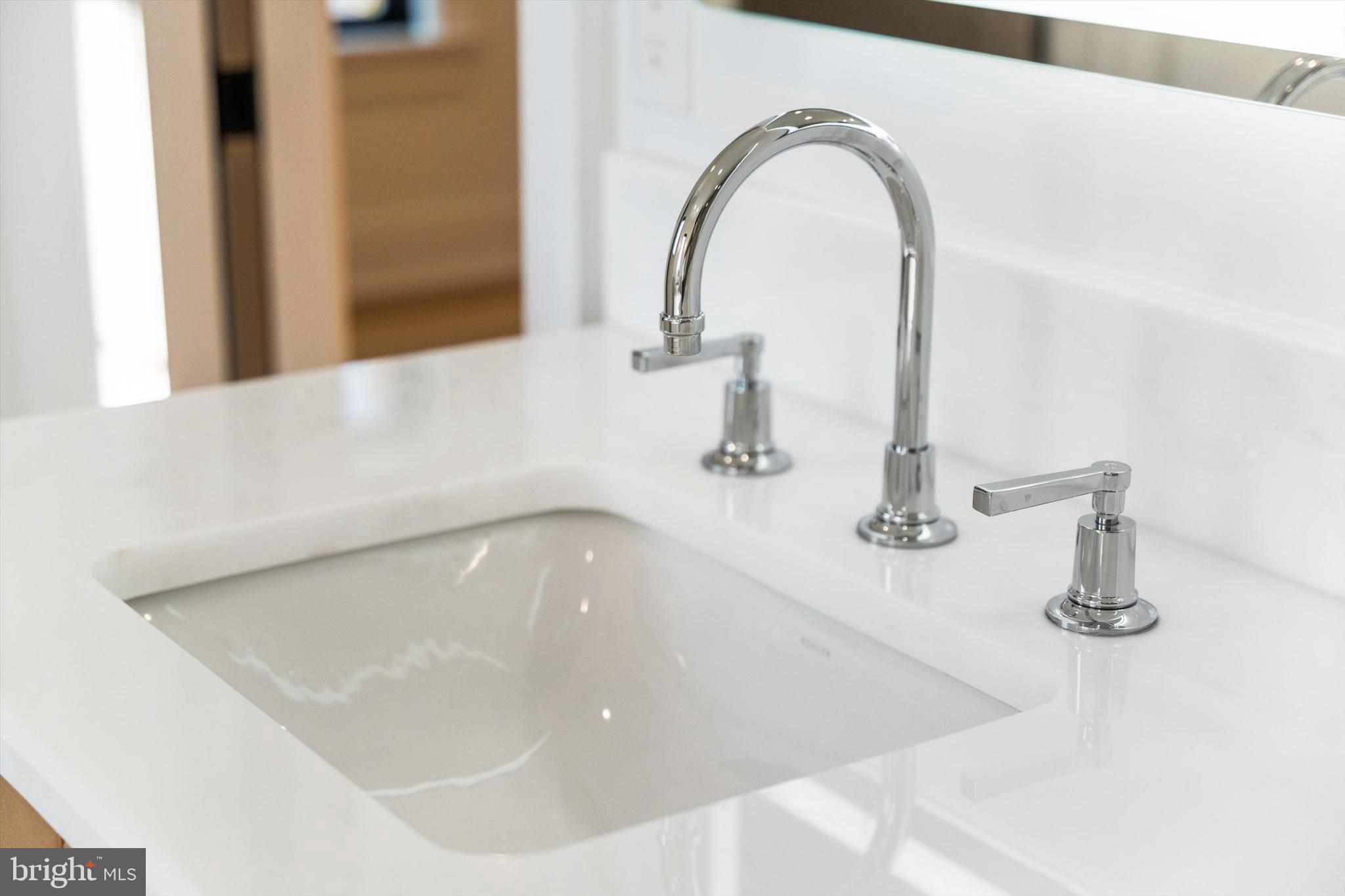 KENWOOD PARK - Residential