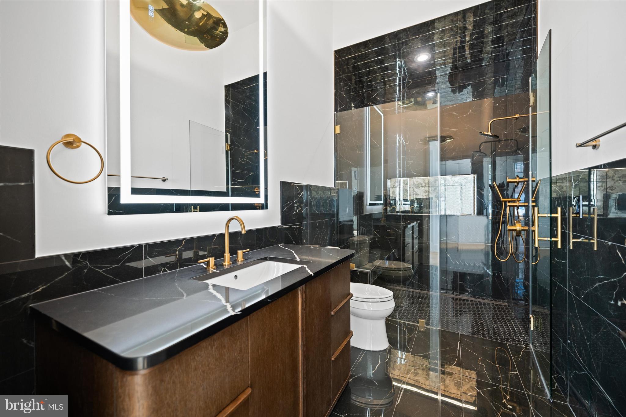 KENWOOD PARK - Residential