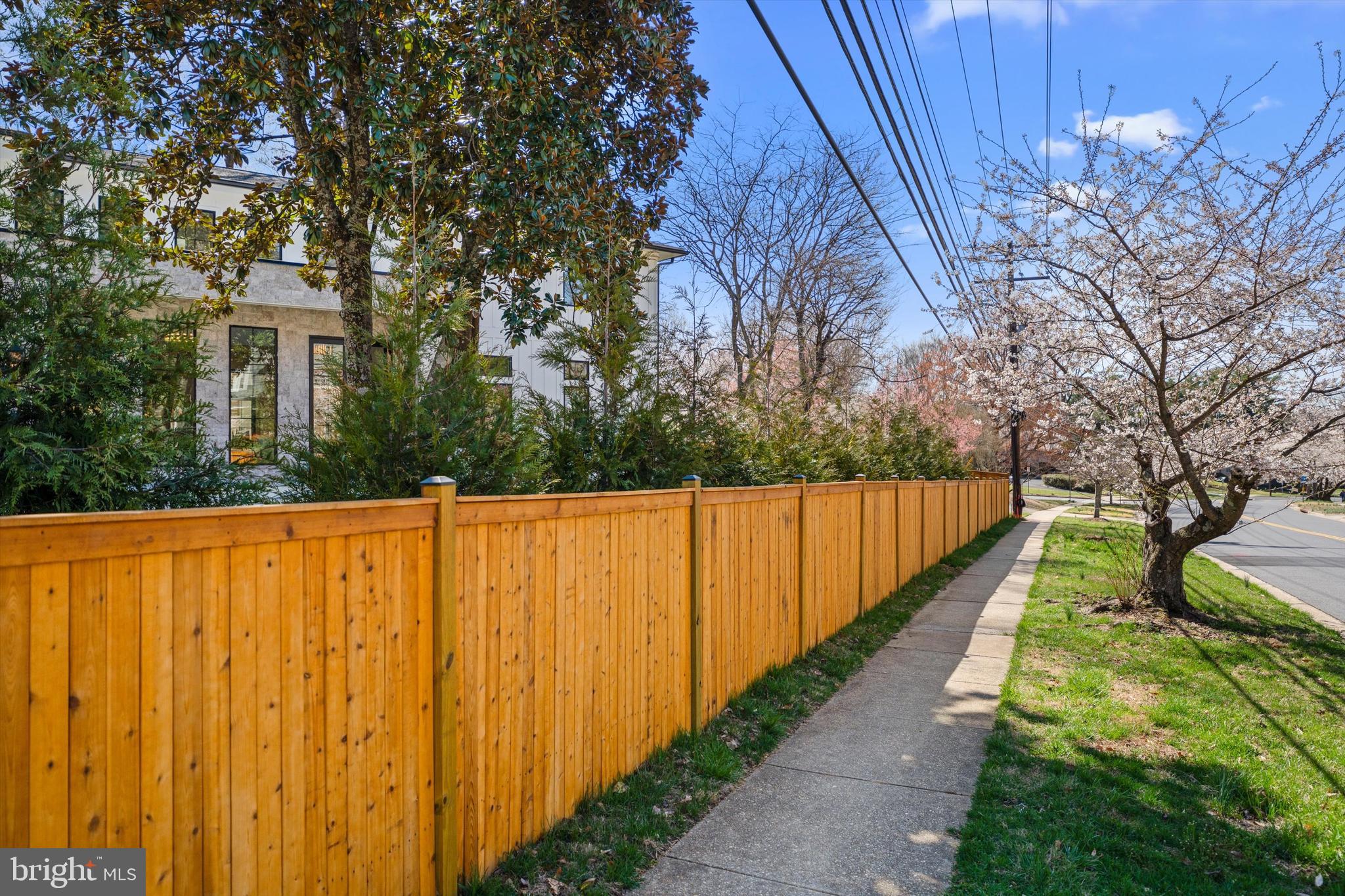 KENWOOD PARK - Residential