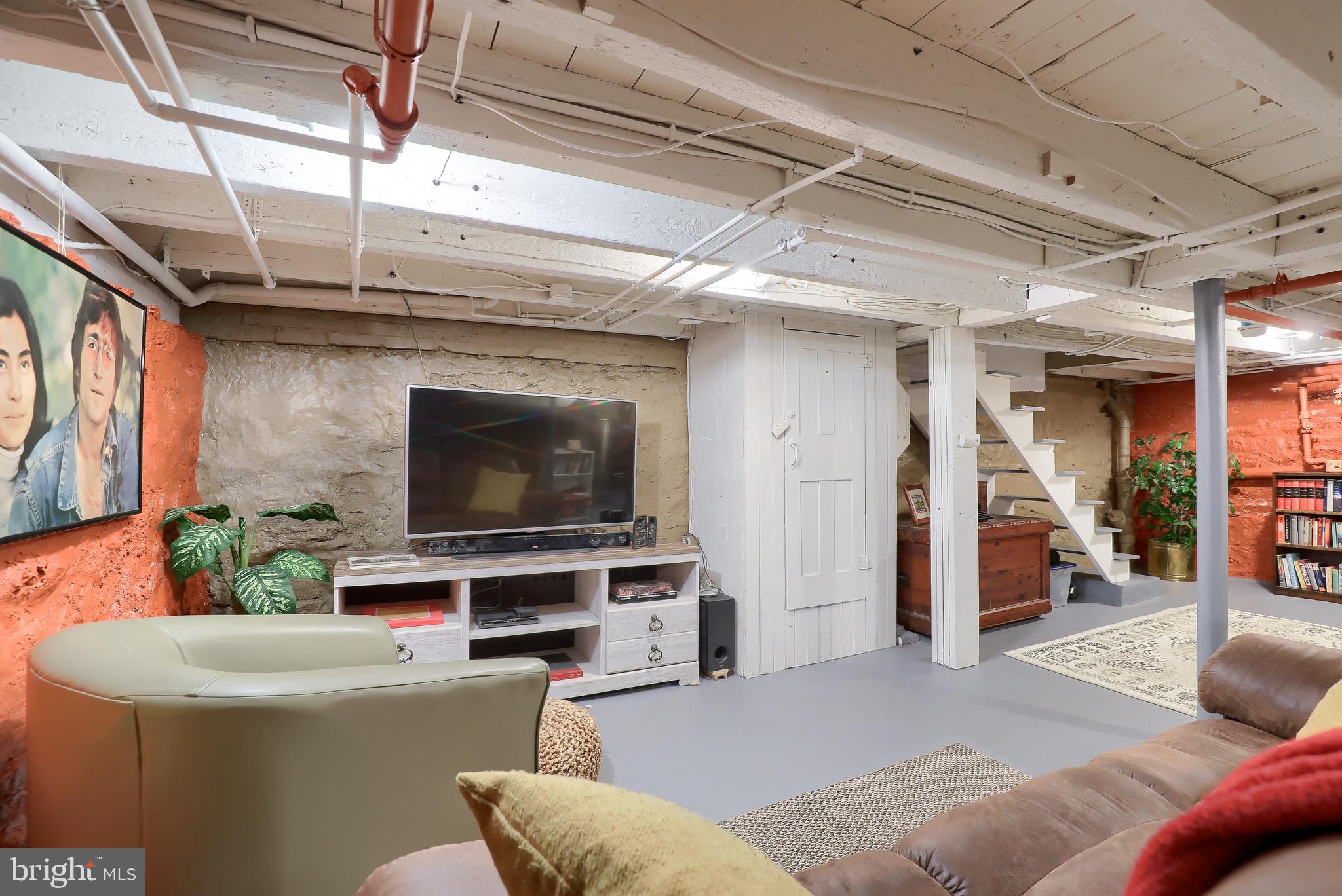 CENTER CITY LANCASTER - Residential