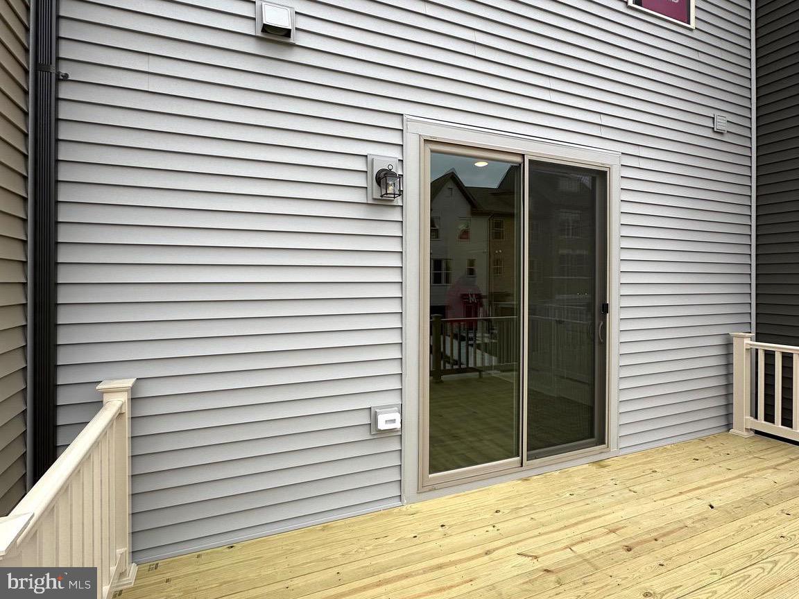 MILL BRANCH CROSSING - Residential Lease