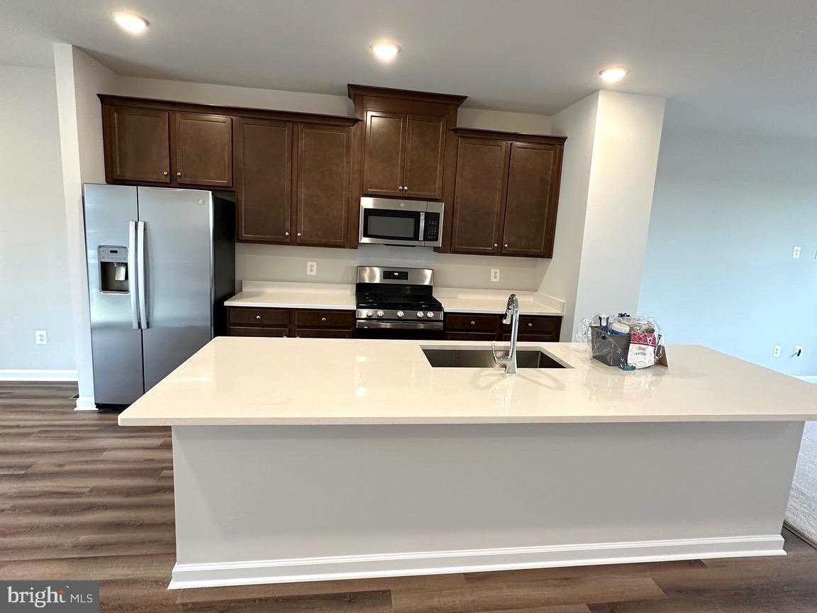 MILL BRANCH CROSSING - Residential Lease