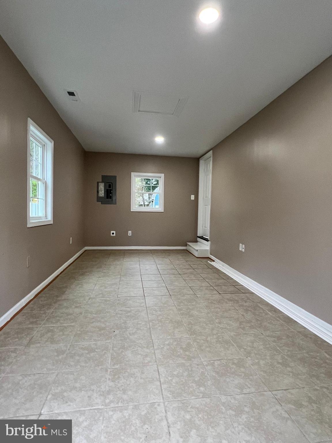 VISTA WOODS - Residential