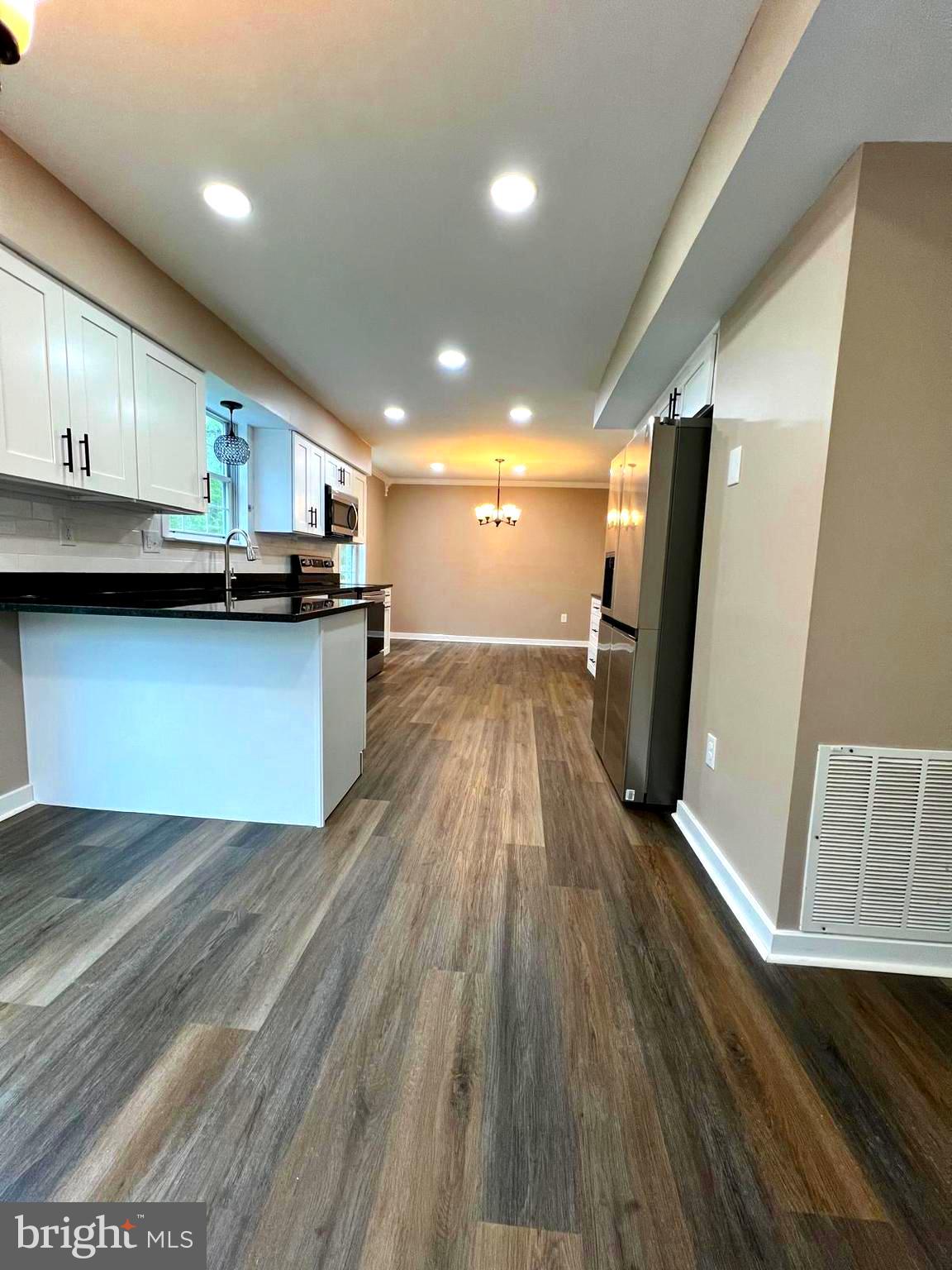 VISTA WOODS - Residential