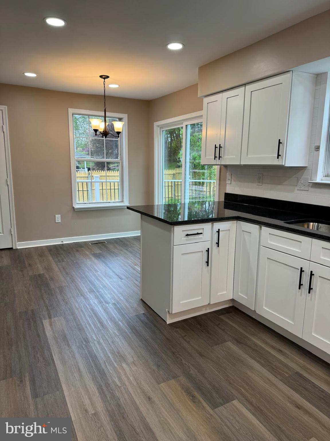 VISTA WOODS - Residential