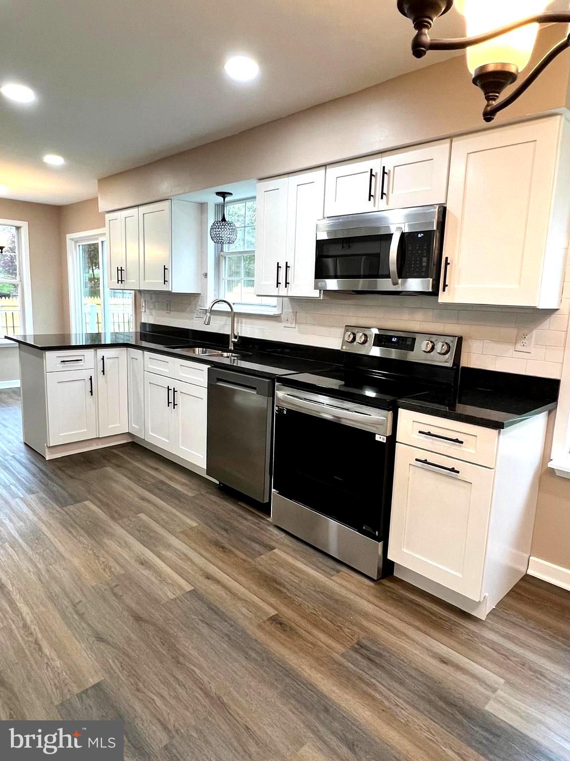 VISTA WOODS - Residential