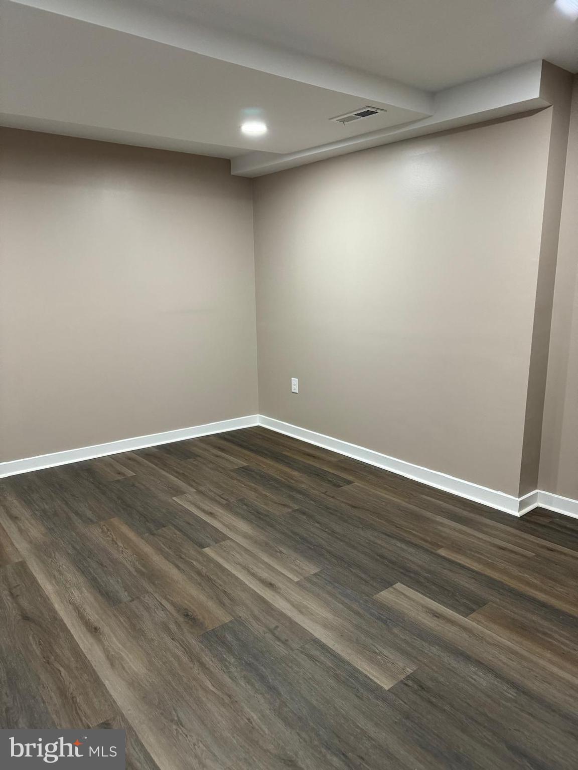 VISTA WOODS - Residential