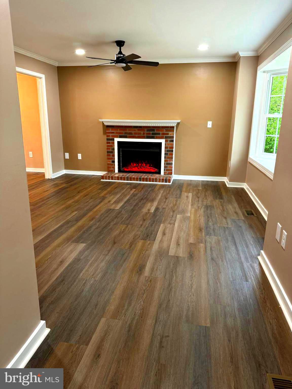 VISTA WOODS - Residential