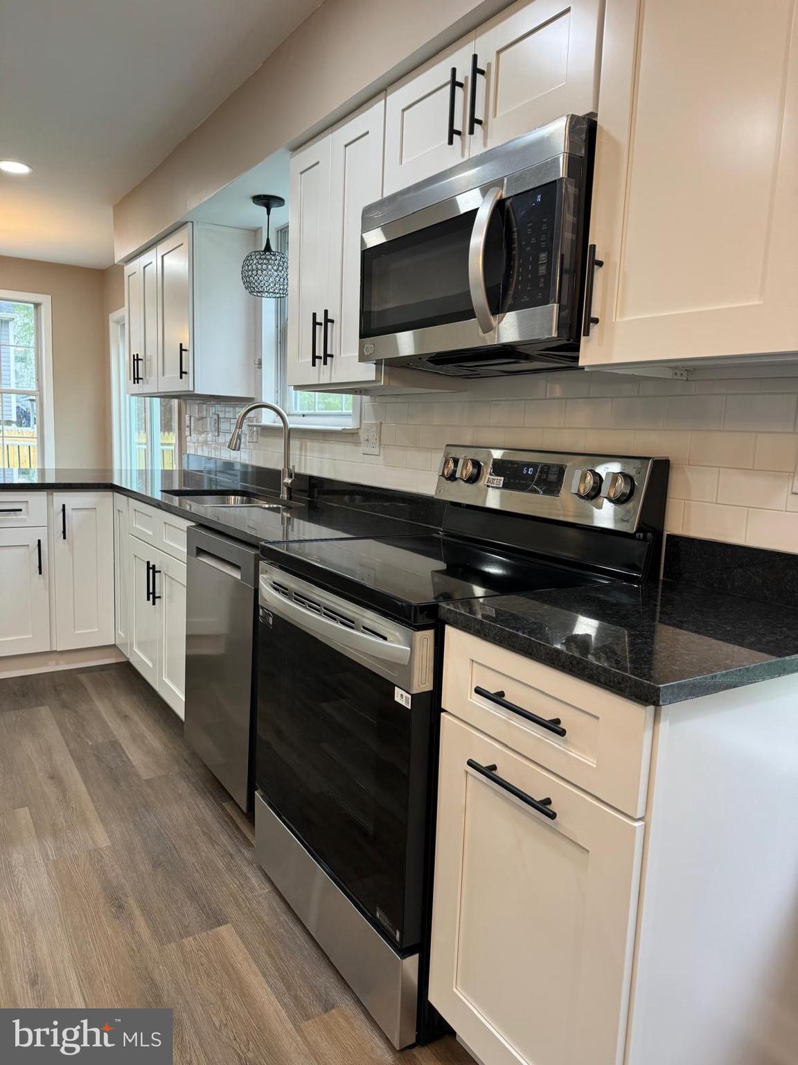 VISTA WOODS - Residential