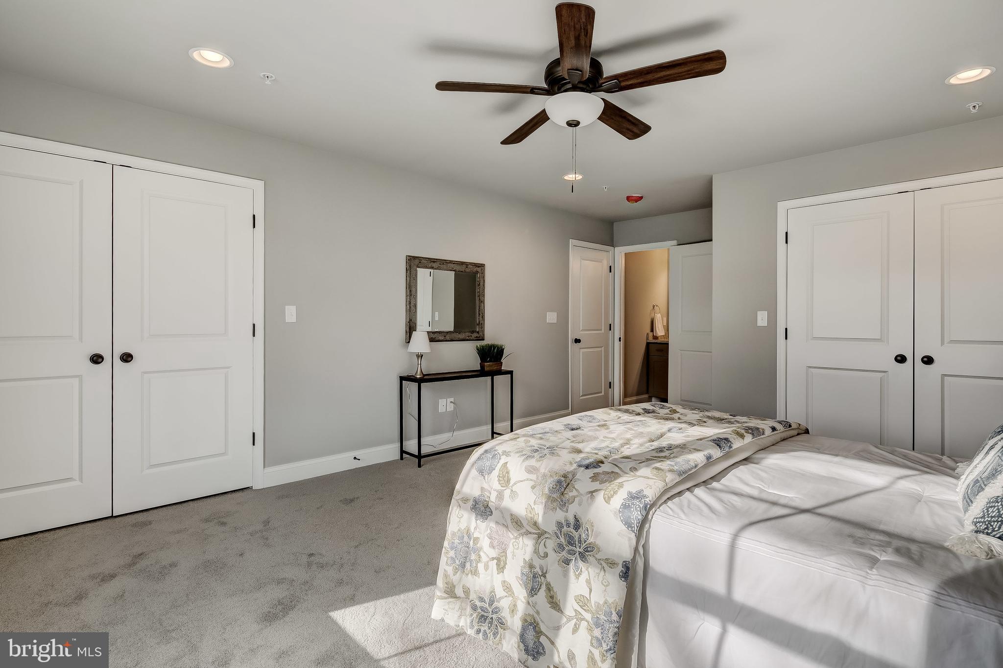 RIVIERA BEACH - Residential