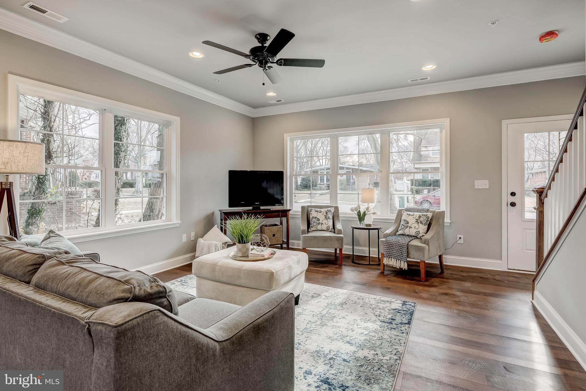 RIVIERA BEACH - Residential