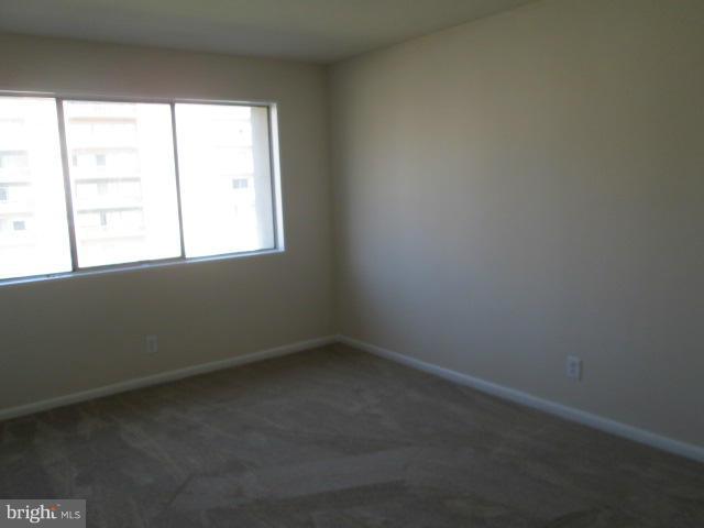 THE SEASONS - Residential