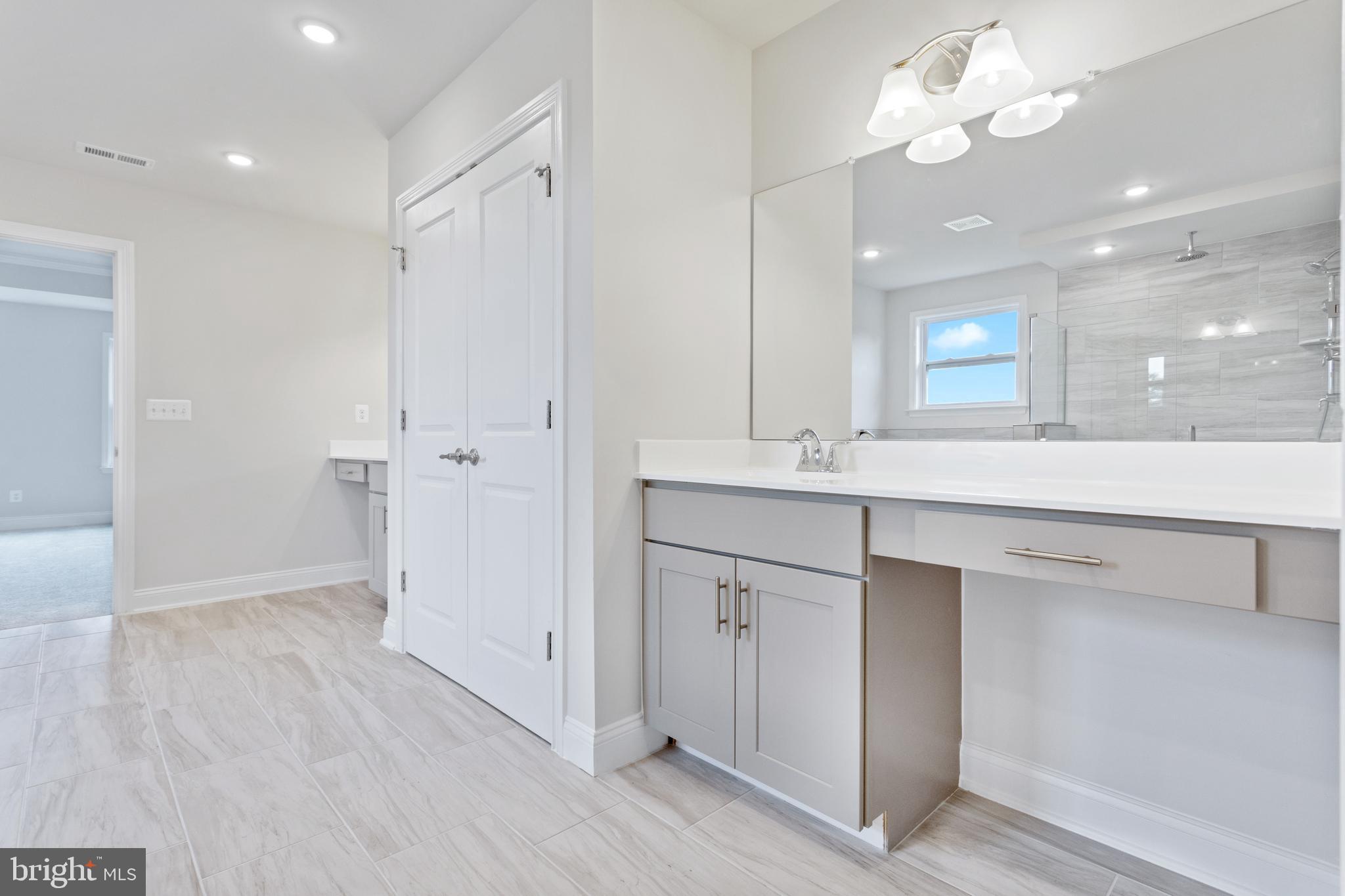 HITES VIEW ESTATES - Residential