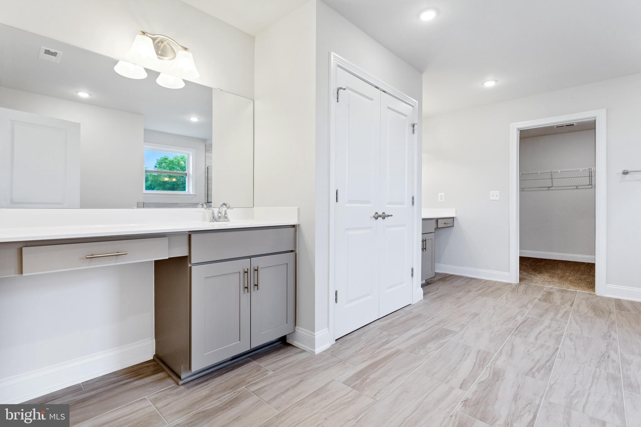 HITES VIEW ESTATES - Residential