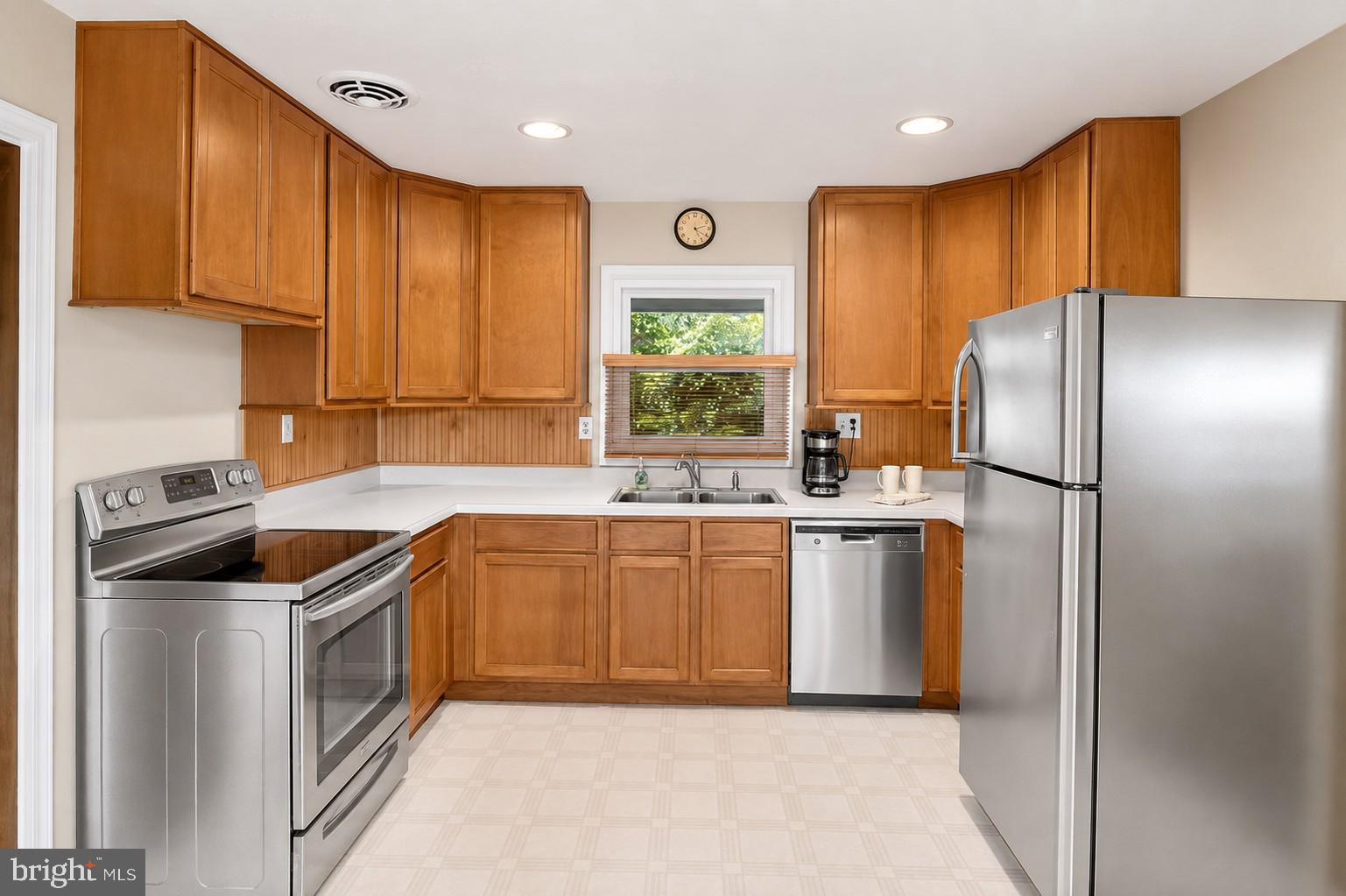 2416 KINDERBROOK LANE