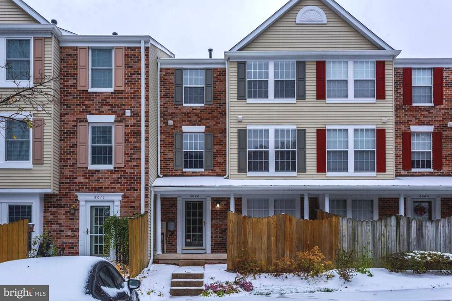 Gorgeous light filled renovated 3BD, 2.5BA townhome by the Columbia Town Center & Columbia Mall! Beautiful top-grade flooring on first level! Wonderful private master bedroom  w/large walk in closet & recess lights! Newer HVAC! Updated kitchen w/ granite countertops and backsplash! Generous size rooms w/ bedroom-level laundry with front-loading newer full size washer & dryer! Close to everything! Easy access to Baltimore, DC, Fort Meade, Howard General, and major routs! RARE!