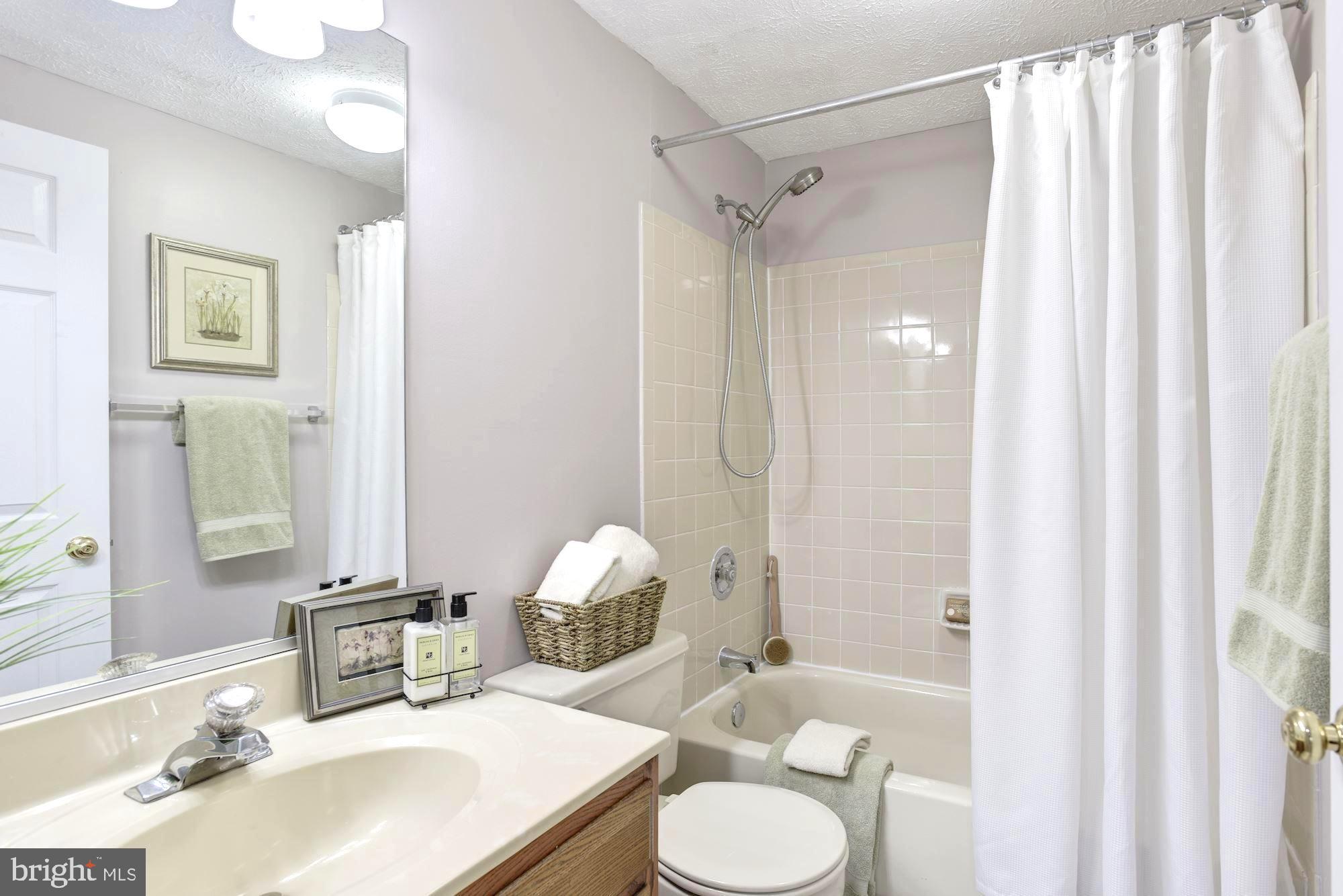 BANNEKER PLACE - Residential Lease