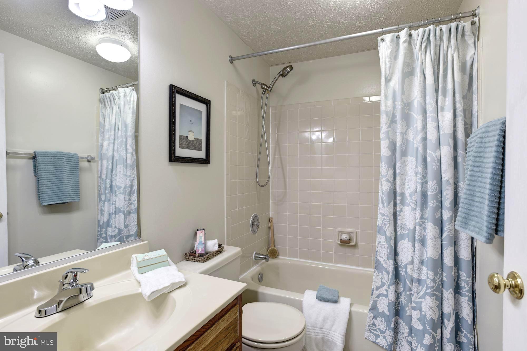 BANNEKER PLACE - Residential Lease