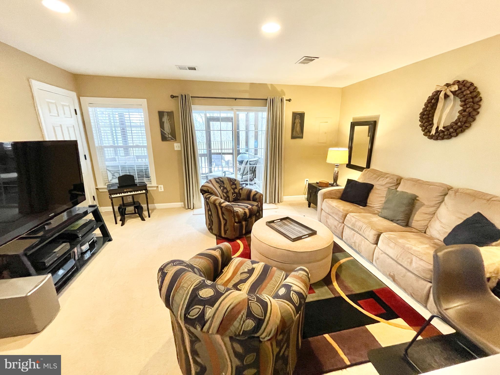 RIVERSIDE STATION - Residential