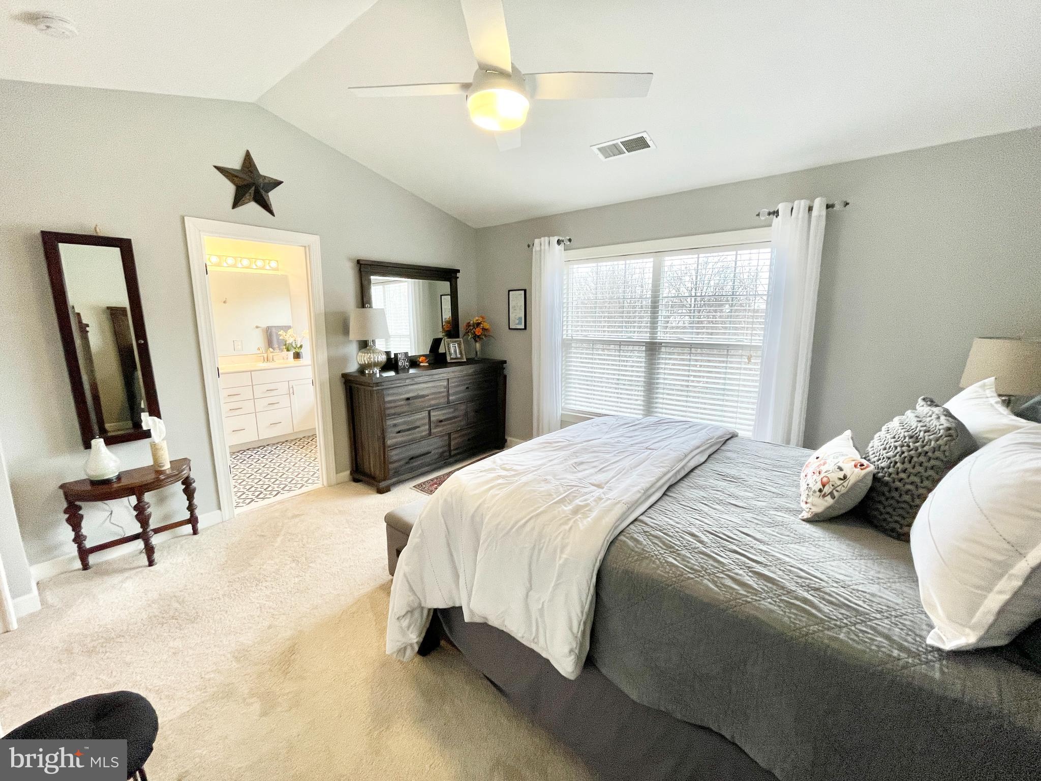 RIVERSIDE STATION - Residential