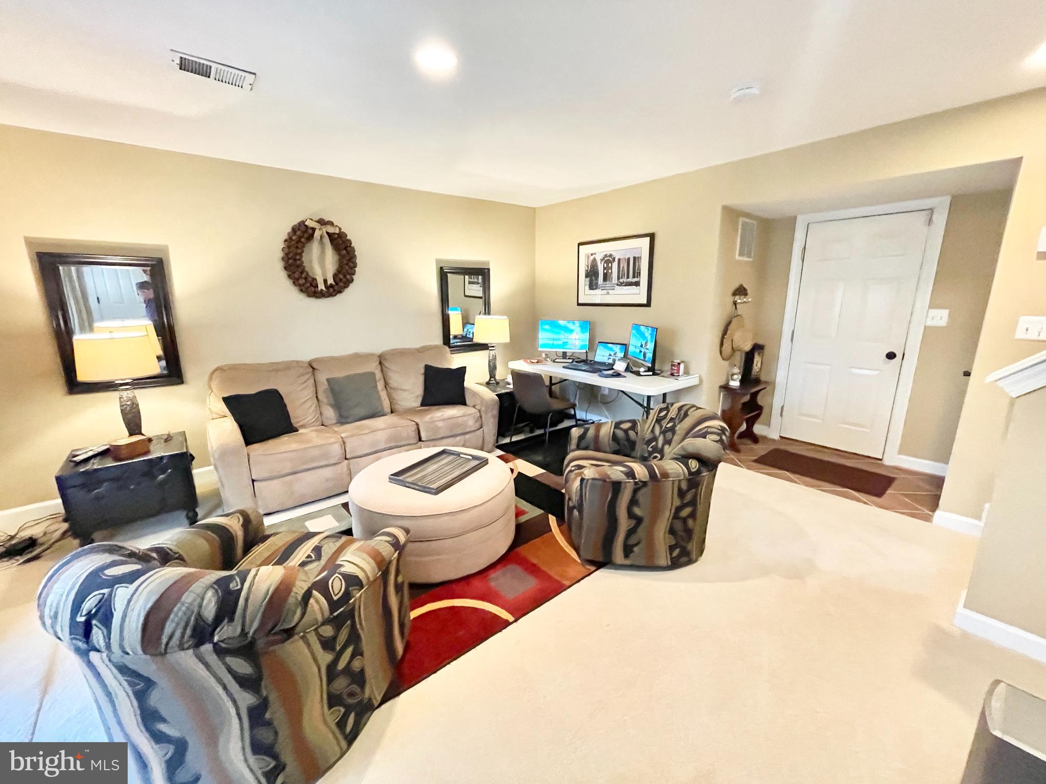 RIVERSIDE STATION - Residential