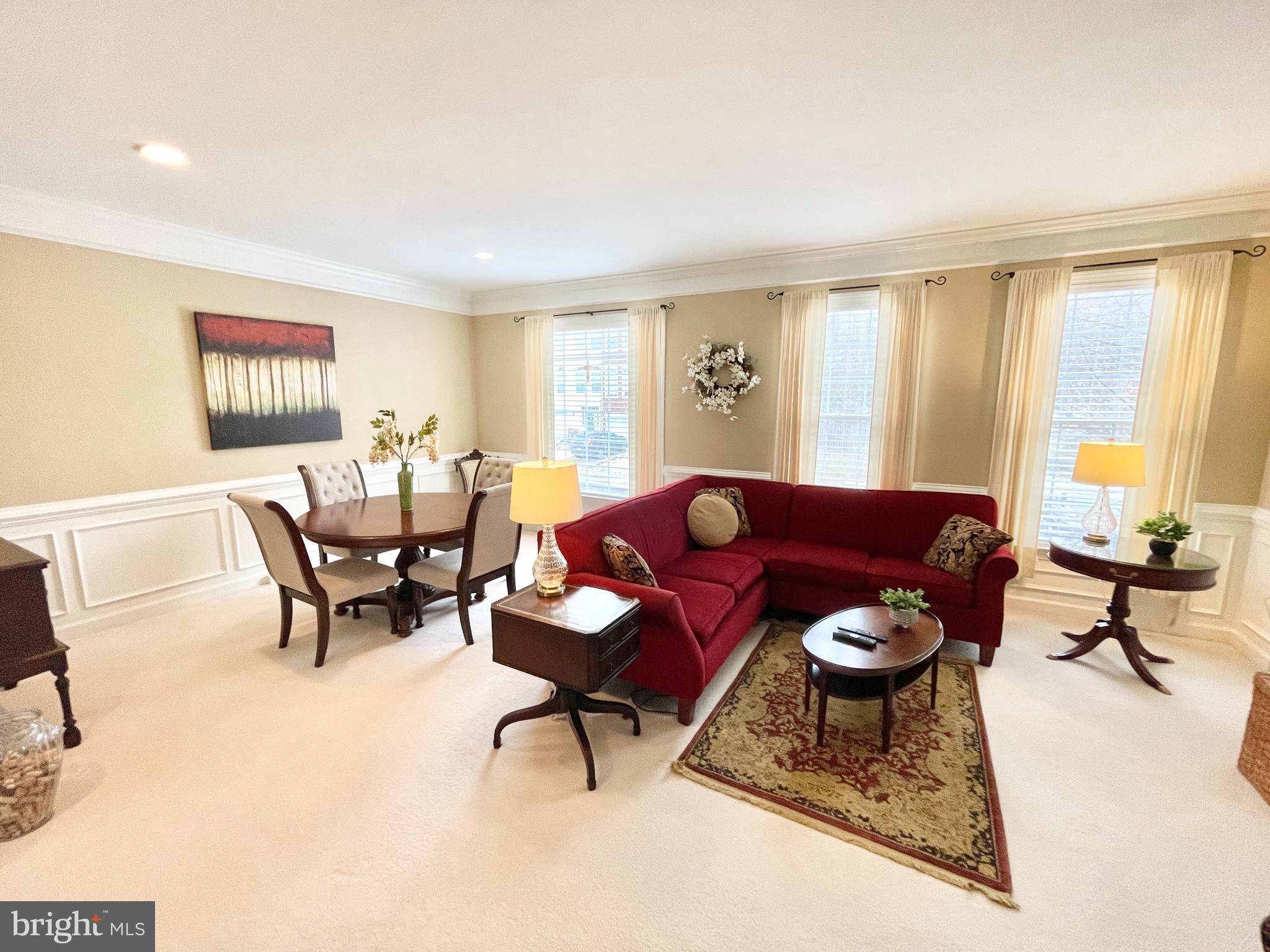 RIVERSIDE STATION - Residential