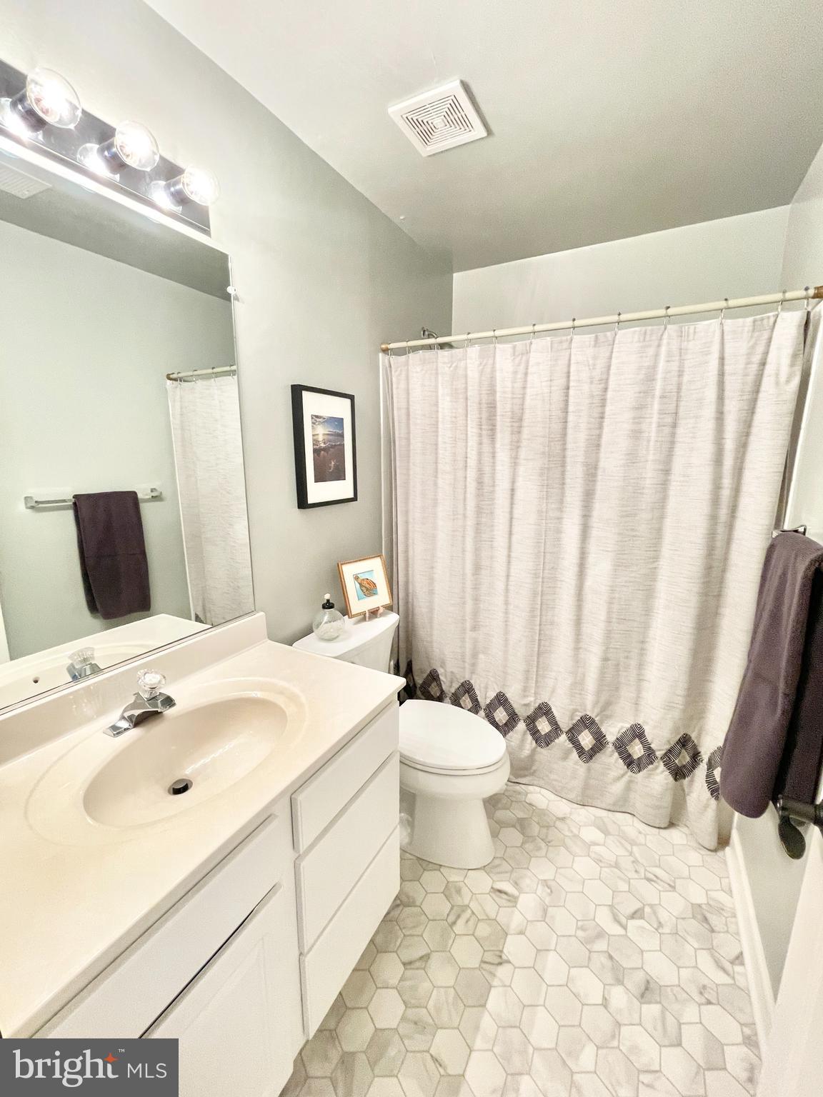 RIVERSIDE STATION - Residential