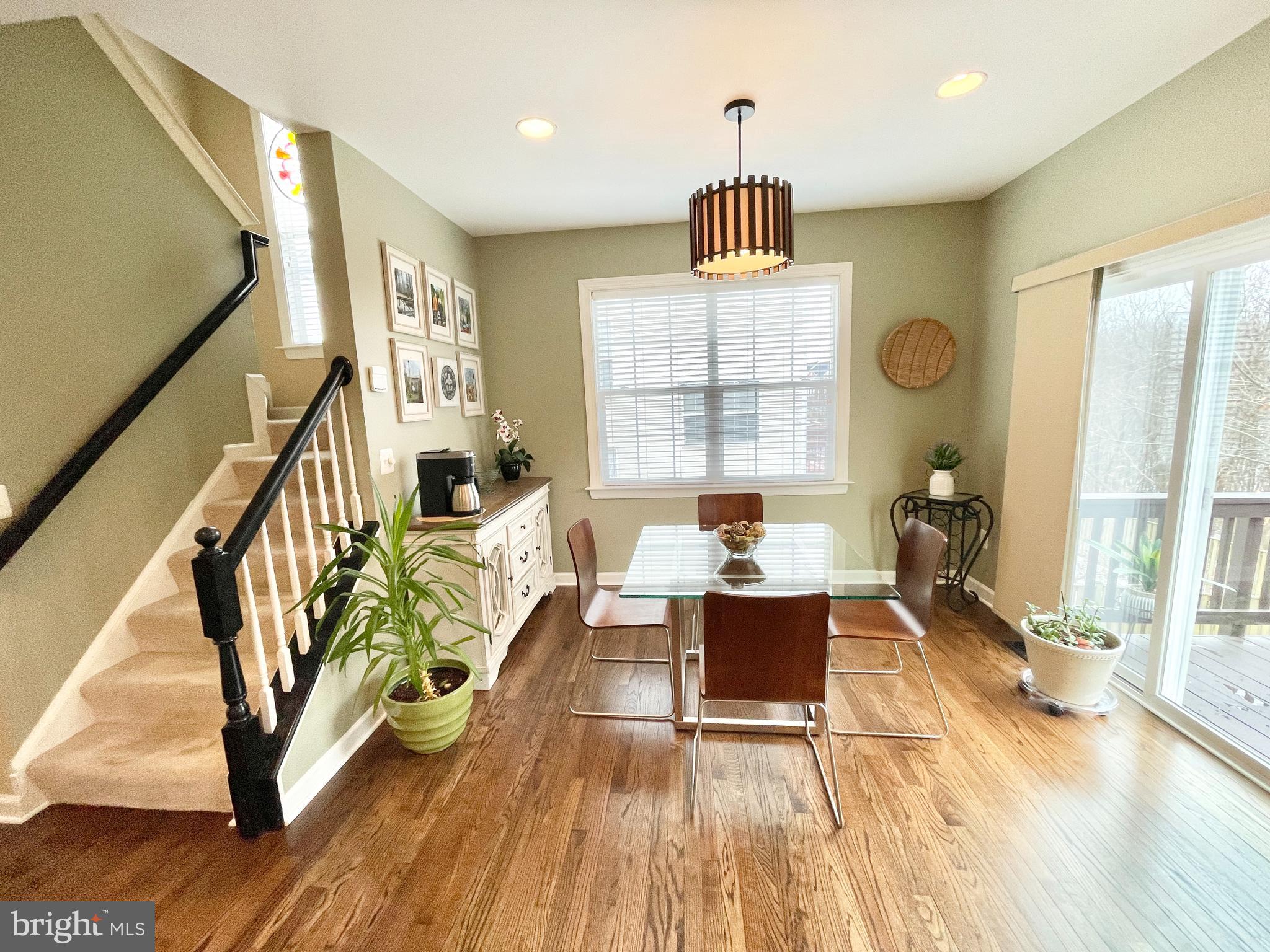 RIVERSIDE STATION - Residential