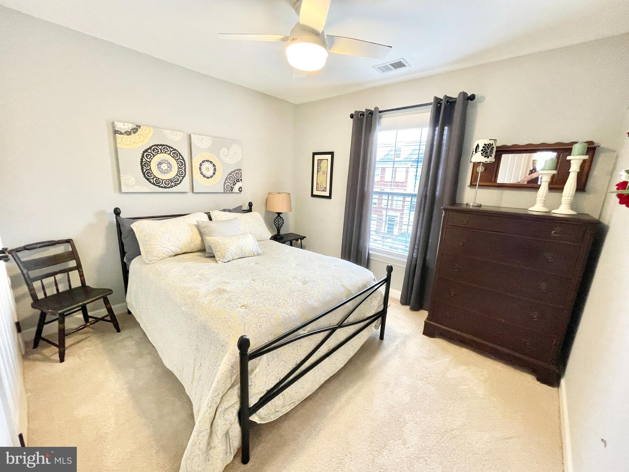 RIVERSIDE STATION - Residential