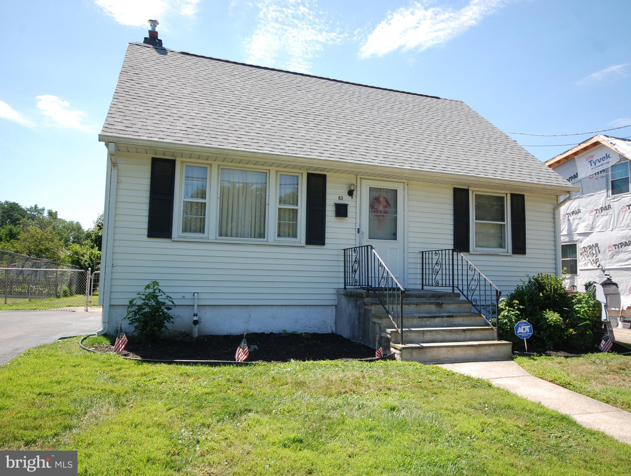 83 HELEN AVENUE