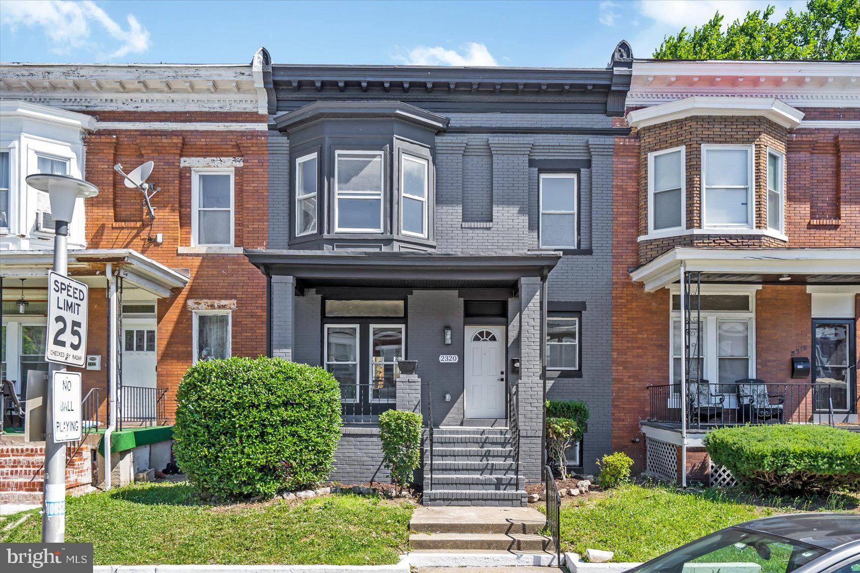 EVERGREEN LAWN - Residential