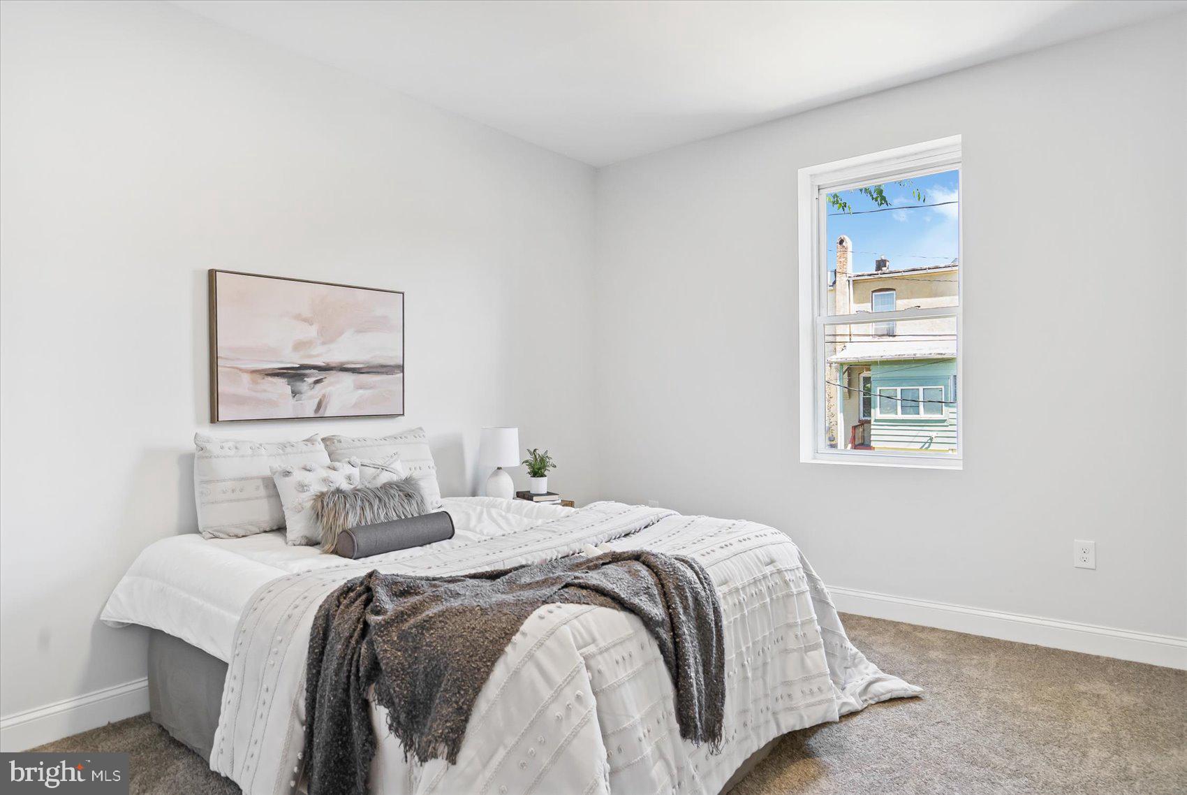 EVERGREEN LAWN - Residential