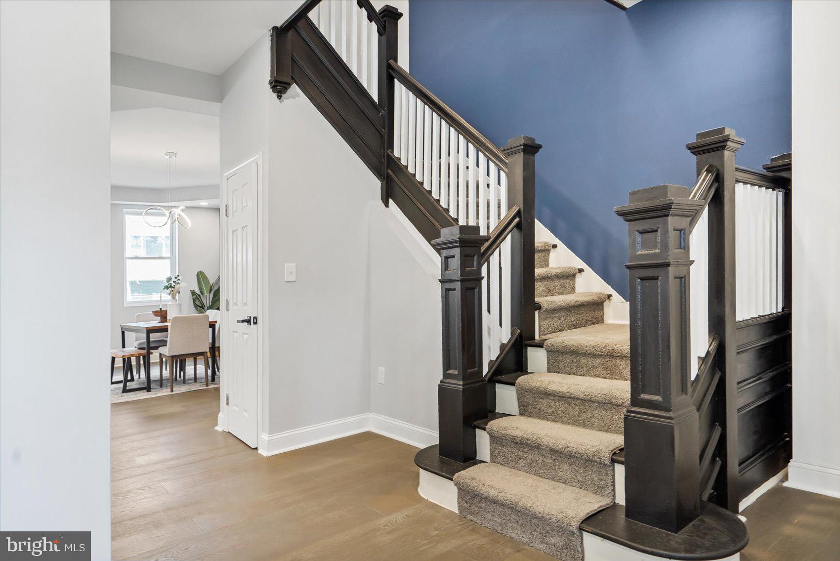 EVERGREEN LAWN - Residential