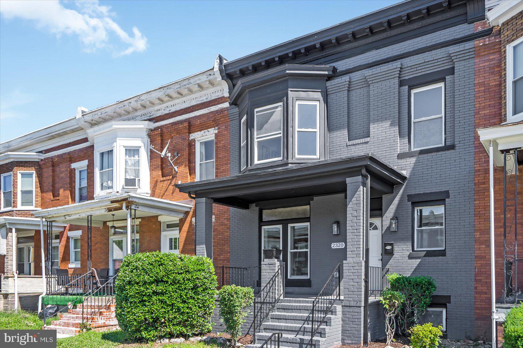 EVERGREEN LAWN - Residential