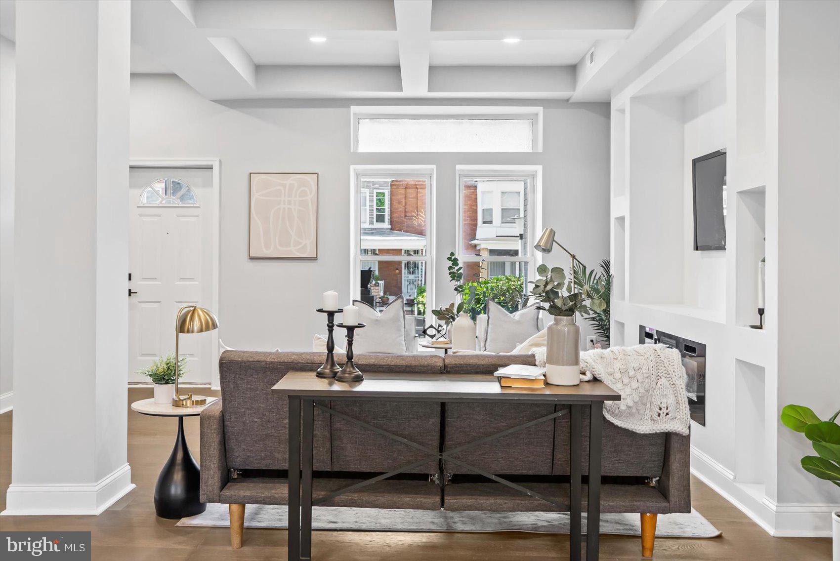 EVERGREEN LAWN - Residential