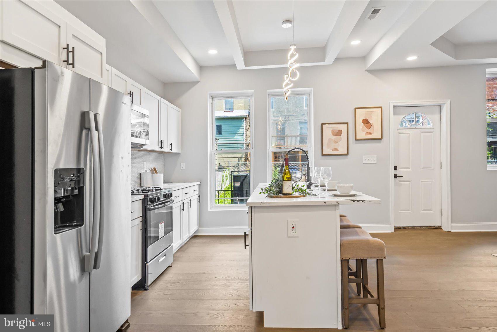 EVERGREEN LAWN - Residential