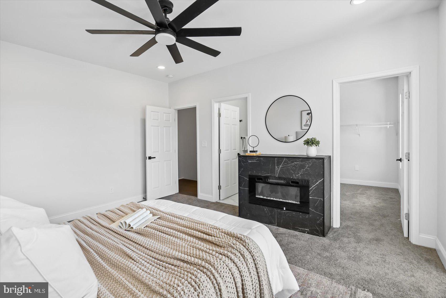 EVERGREEN LAWN - Residential