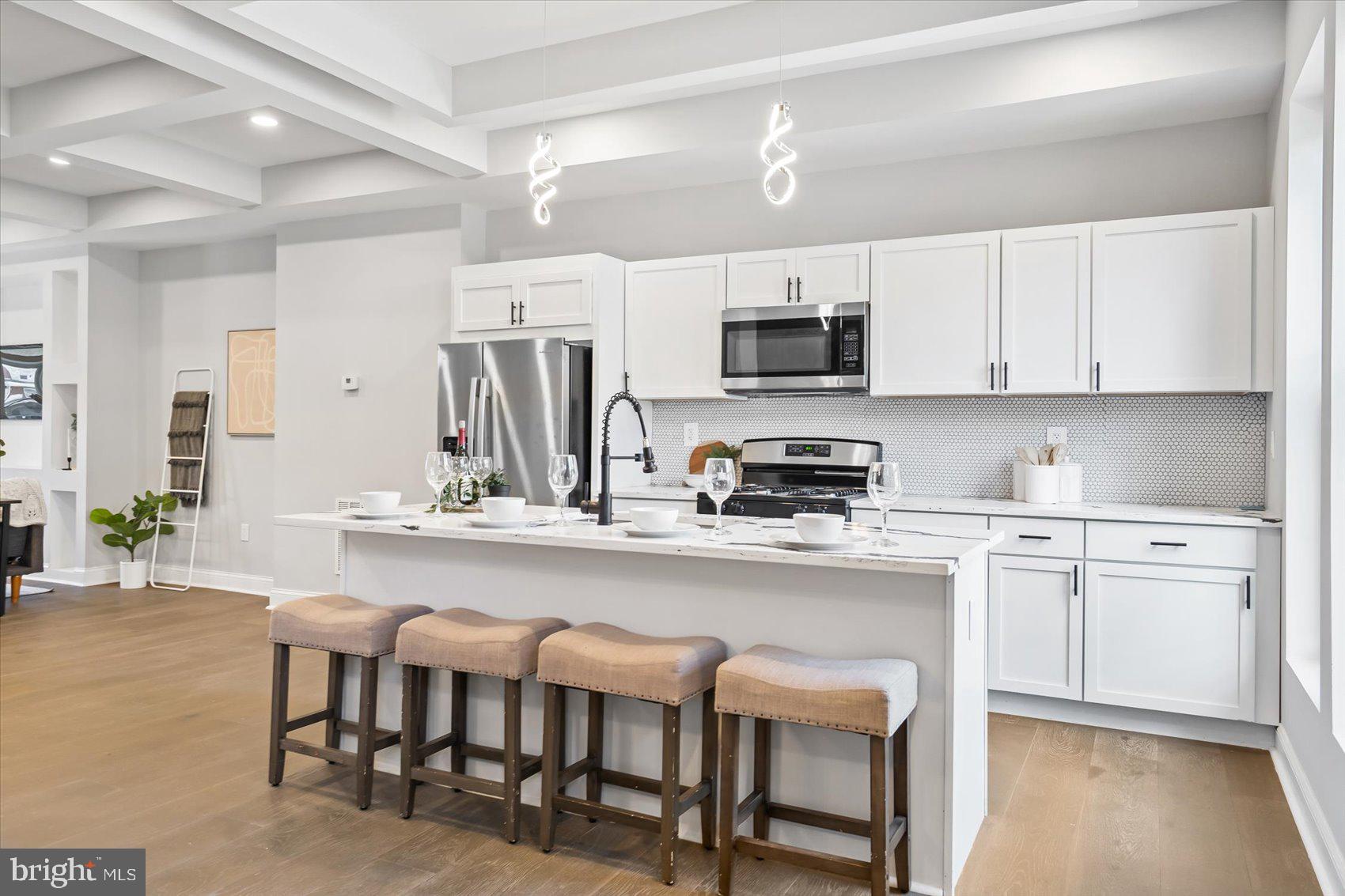 EVERGREEN LAWN - Residential